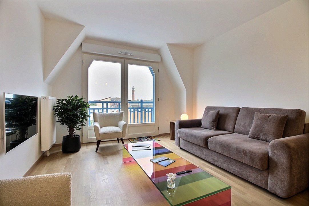 /picture/helios/116252002/AVENTURINE F32/6_2026-03-06CET08h00-04.jpg